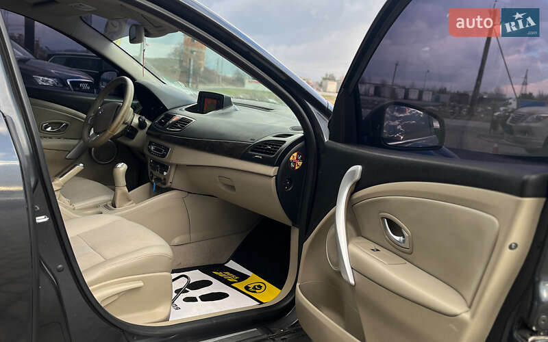 Седан Renault Fluence 2010 в Мукачево фото 11 Седан Renault Fluence 2010 в Мукачево