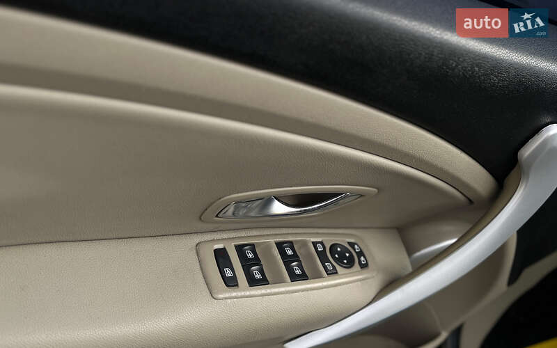 Седан Renault Fluence 2010 в Мукачево фото 15 Седан Renault Fluence 2010 в Мукачево