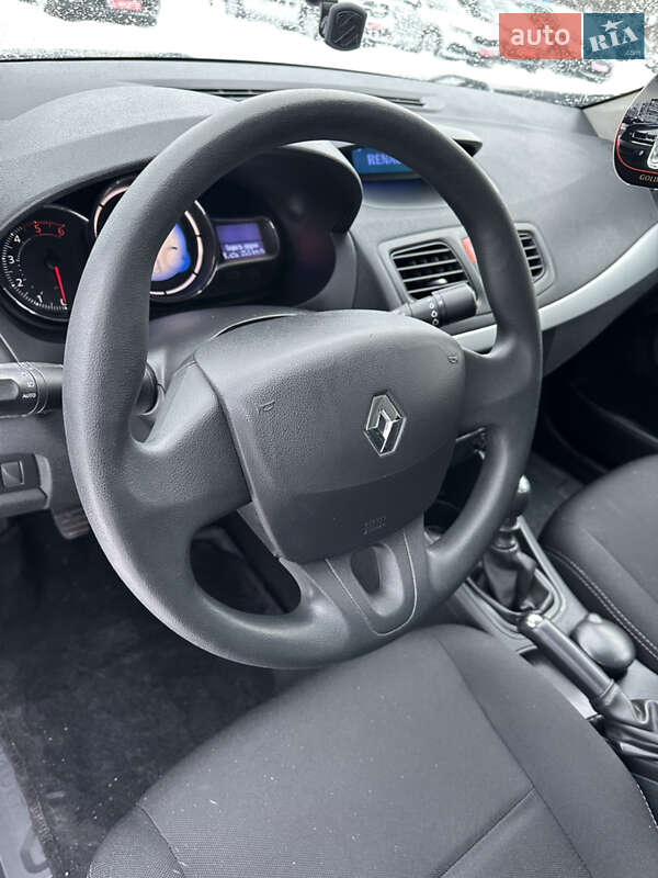 Седан Renault Fluence 2015 в Луцке фото 24 Седан Renault Fluence 2015 в Луцке