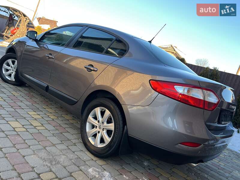 Седан Renault Fluence 2011 в Івано-Франківську