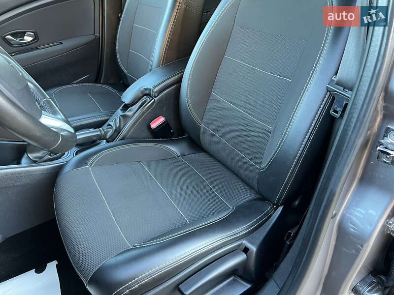 Седан Renault Fluence 2011 в Івано-Франківську