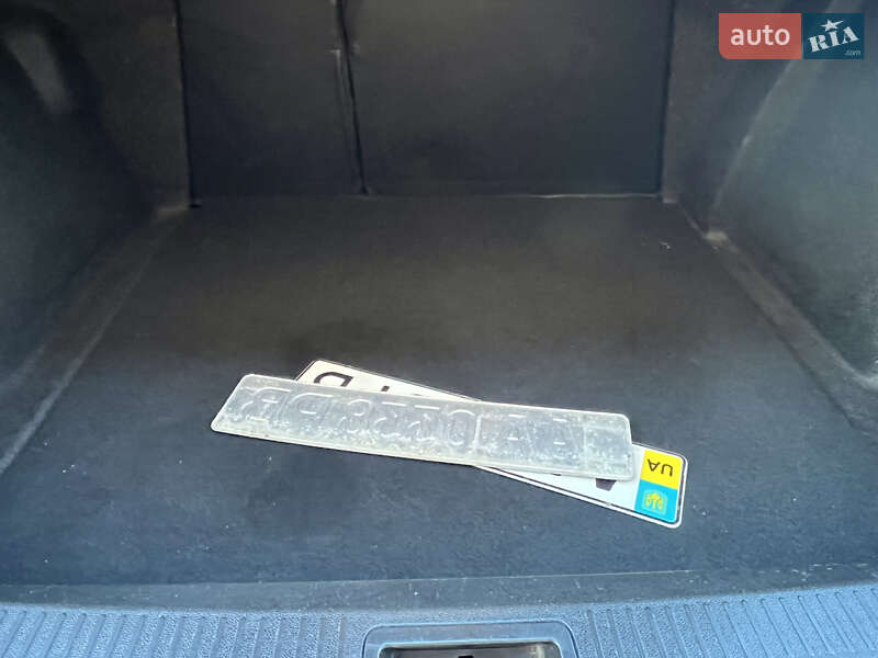 Седан Renault Fluence 2011 в Івано-Франківську