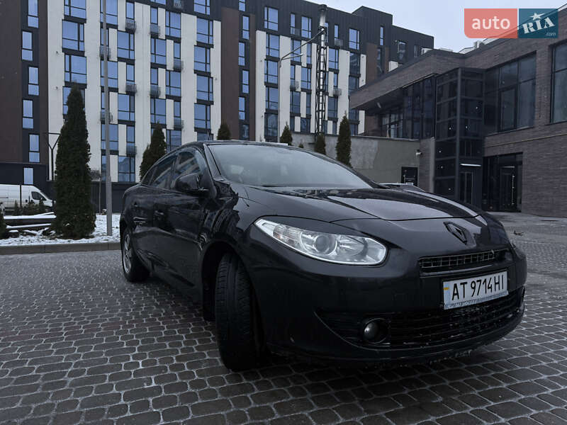 Седан Renault Fluence 2010 в Ивано-Франковске