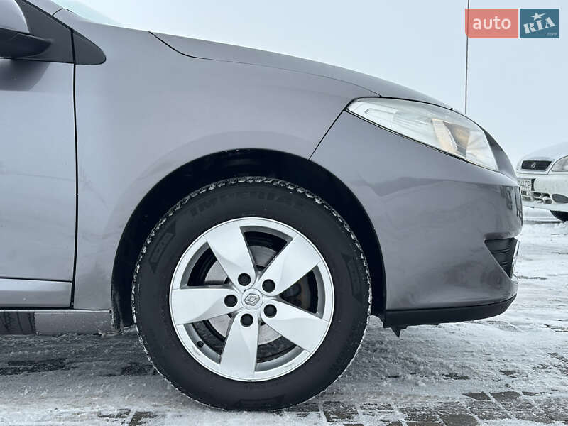 Седан Renault Fluence 2010 в Луцьку