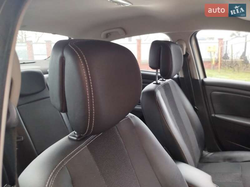 Седан Renault Fluence 2010 в Виноградове