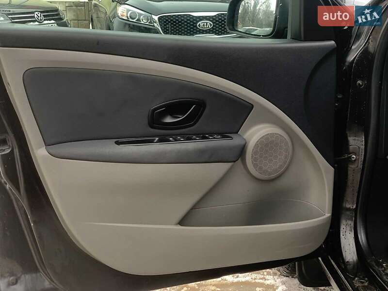 Седан Renault Fluence 2010 в Виннице фото 13 Седан Renault Fluence 2010 в Виннице