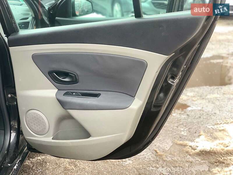 Седан Renault Fluence 2010 в Виннице фото 16 Седан Renault Fluence 2010 в Виннице