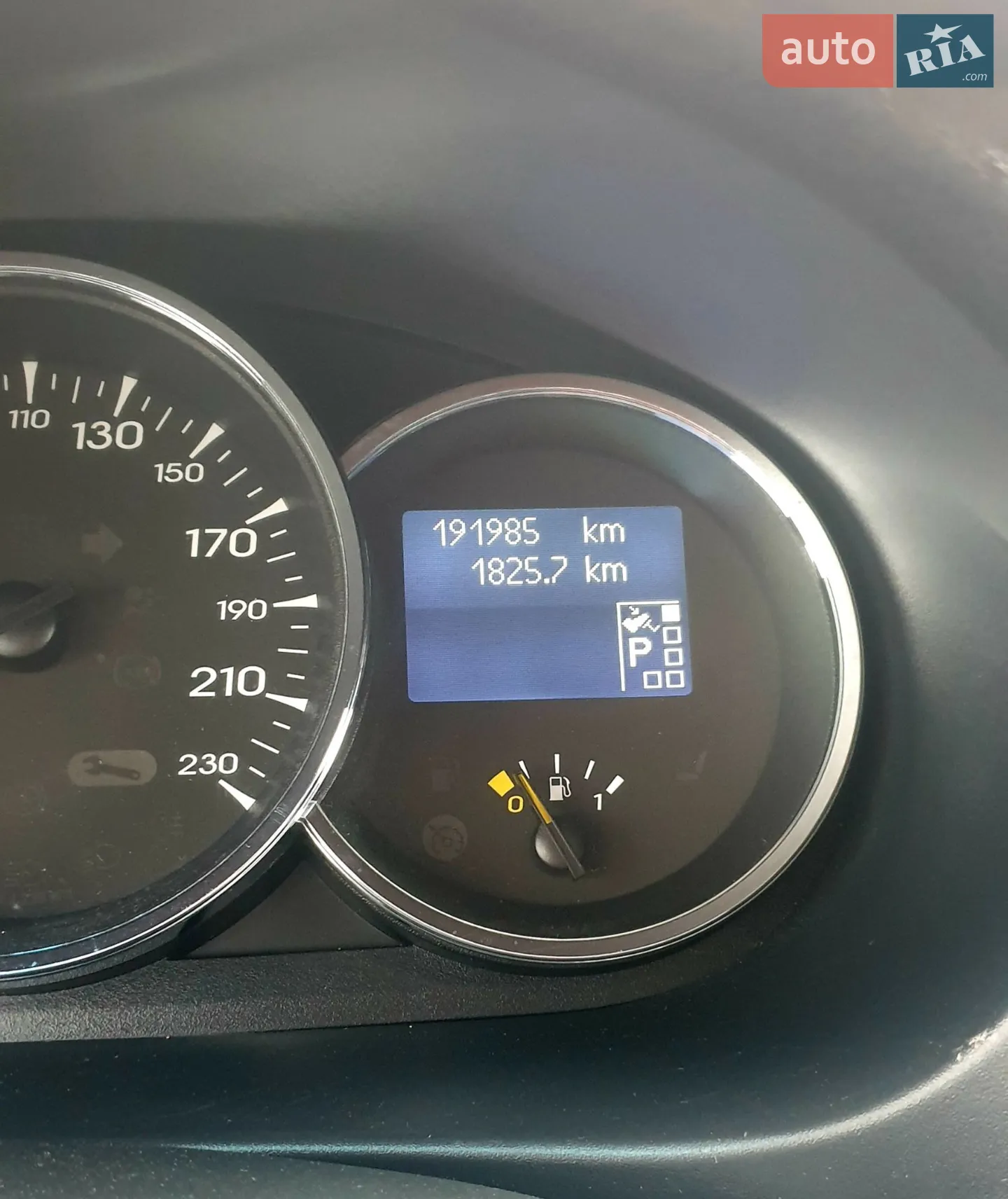 2010 Renault Fluence - мініатюра 20