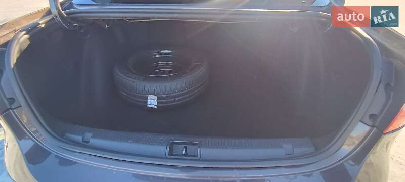 Седан Renault Fluence 2012 в Киеве