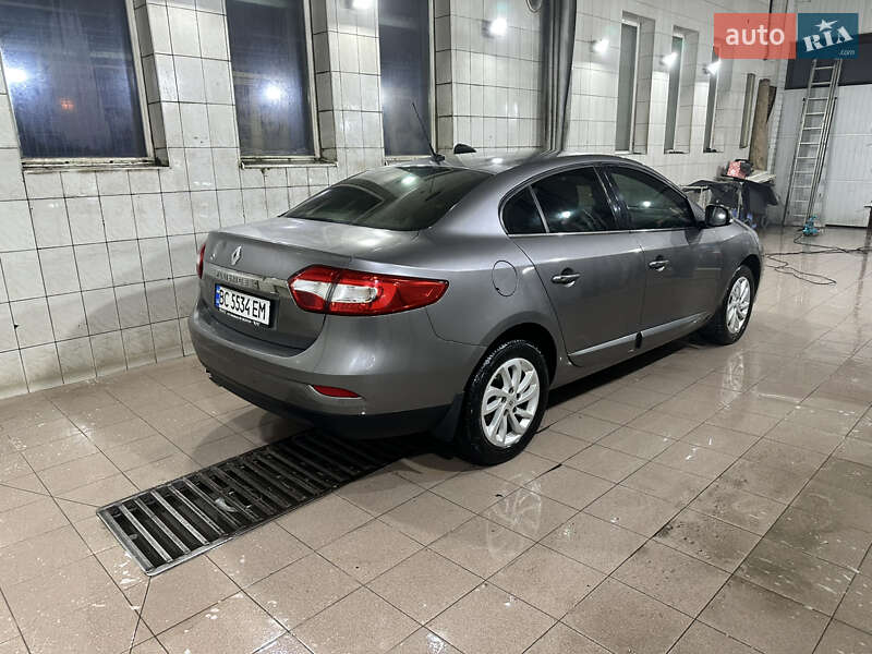Седан Renault Fluence 2016 в Львове