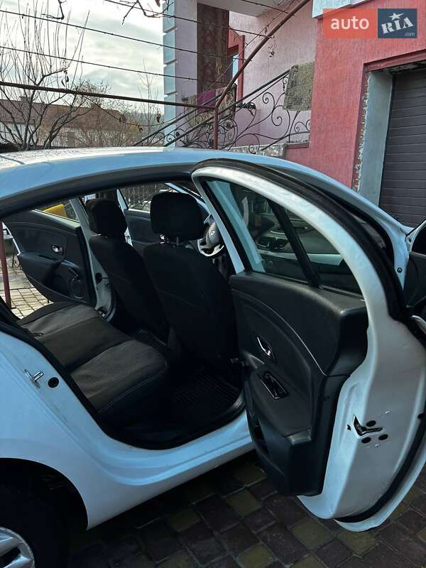Седан Renault Fluence 2013 в Львові фото 8 Седан Renault Fluence 2013 в Львові
