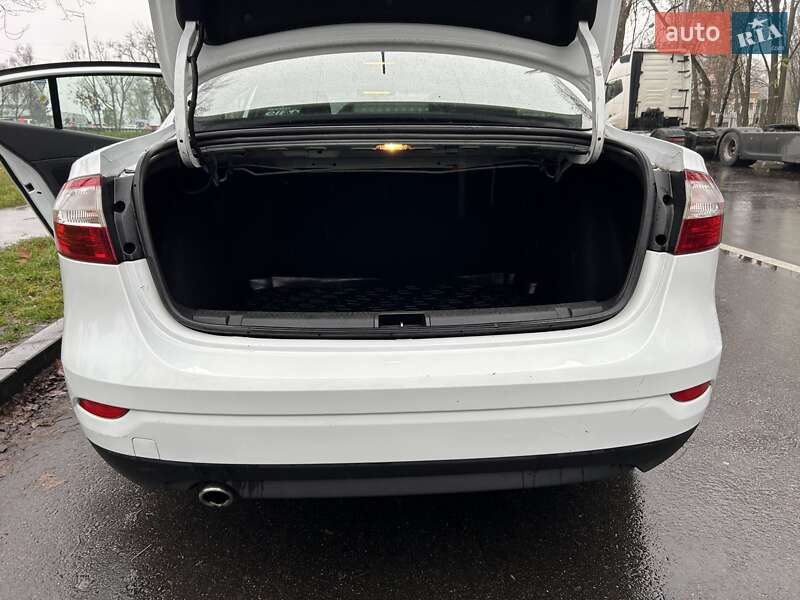 Седан Renault Fluence 2013 в Днепре