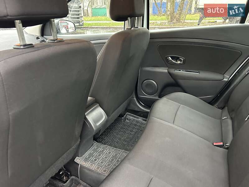 Седан Renault Fluence 2013 в Днепре