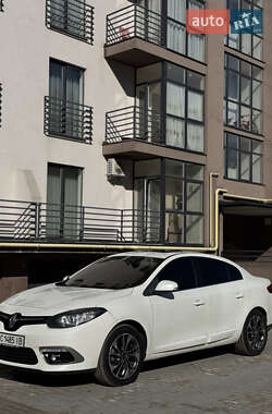 Седан Renault Fluence 2015 в Яворові