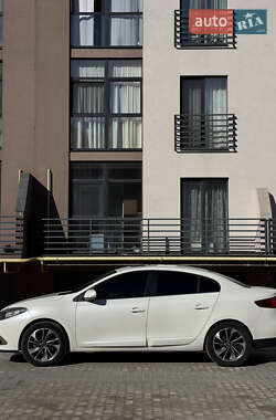 Седан Renault Fluence 2015 в Яворові