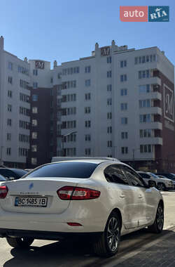 Седан Renault Fluence 2015 в Яворові