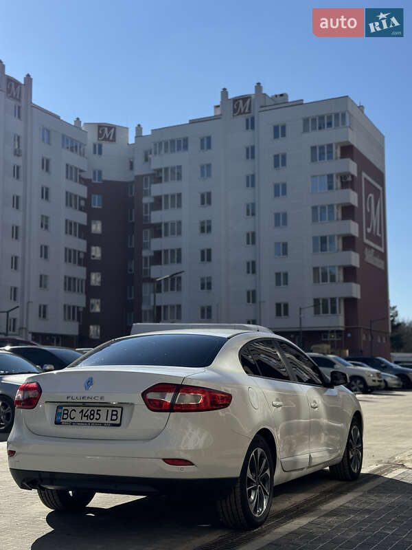 Седан Renault Fluence 2015 в Яворові