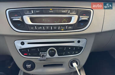 Седан Renault Fluence 2015 в Яворові