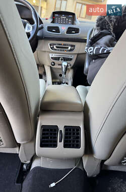 Седан Renault Fluence 2015 в Яворові