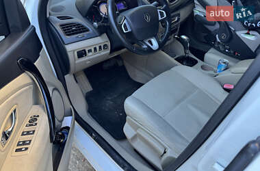 Седан Renault Fluence 2015 в Яворові
