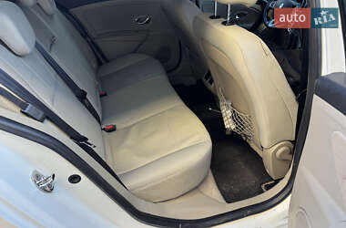 Седан Renault Fluence 2015 в Яворові