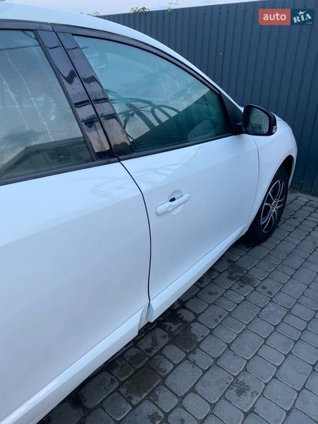 Седан Renault Fluence 2011 в Жовкве