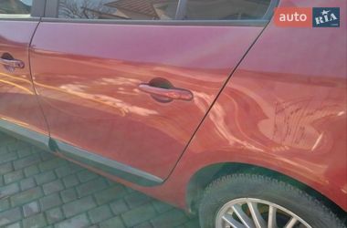 Седан Renault Fluence 2010 в Черновцах
