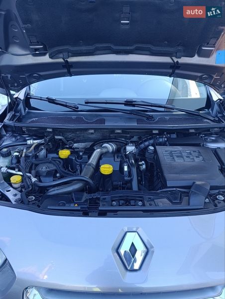 Седан Renault Fluence 2010 в Калинівці