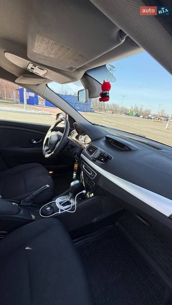 Седан Renault Fluence 2010 в Киеве