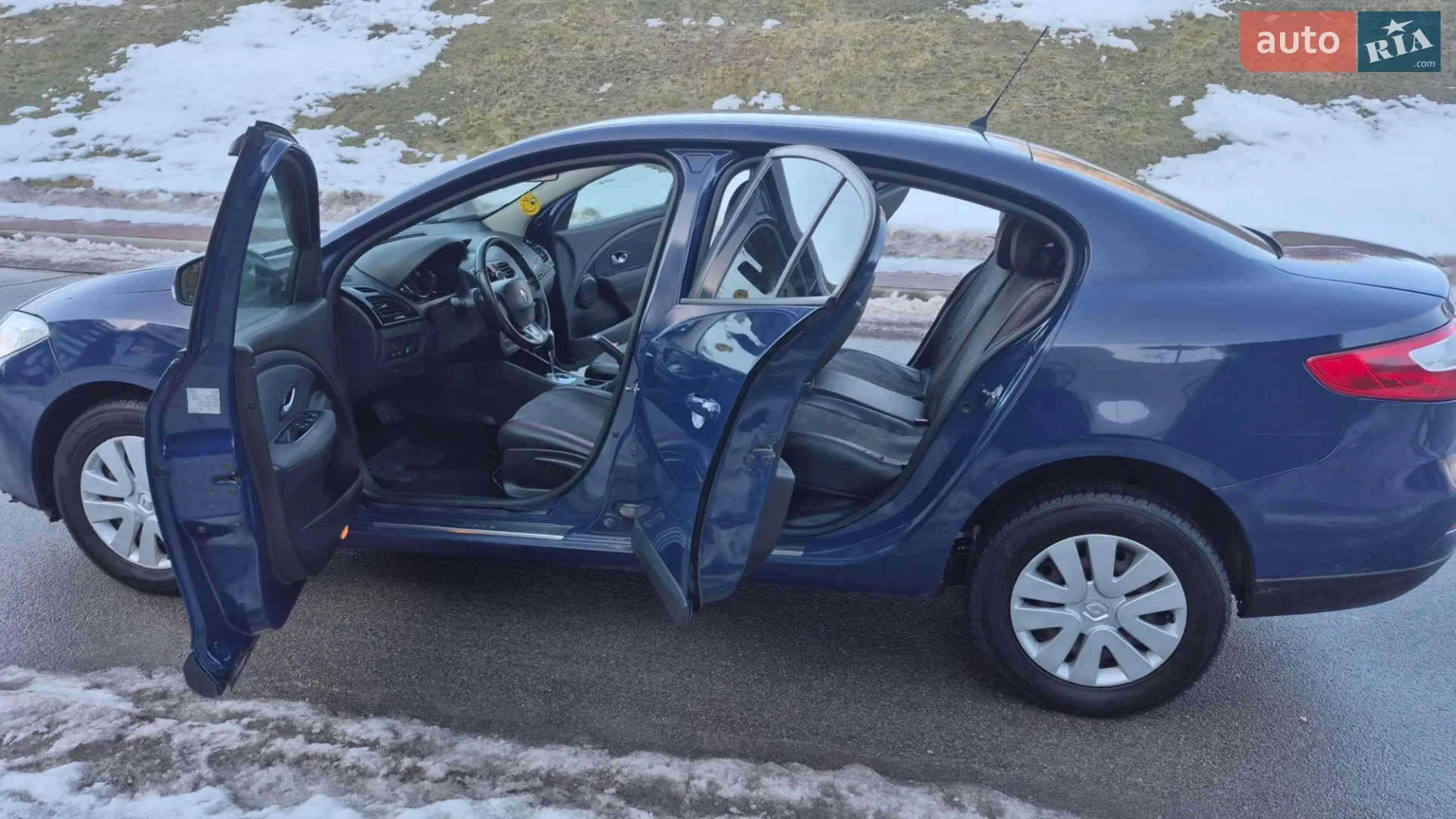 2011 Renault Fluence - мініатюра 3
