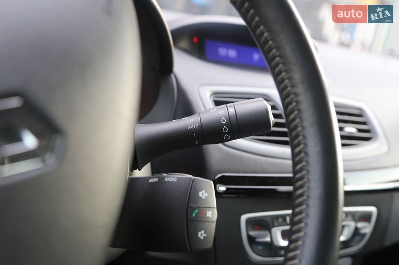 Седан Renault Fluence 2013 в Киеве