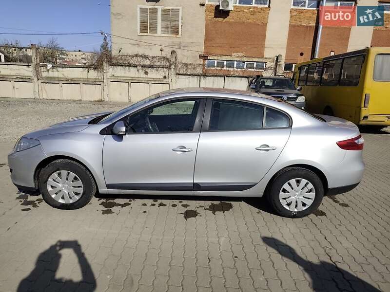 Седан Renault Fluence 2011 в Калуше