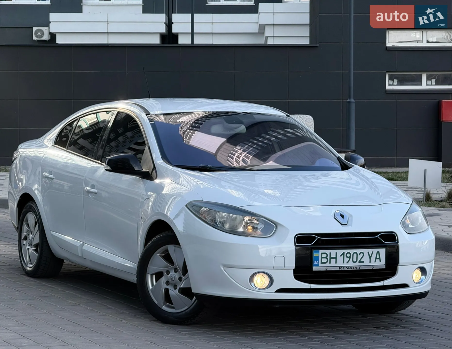 2011 Renault Fluence - мініатюра 27
