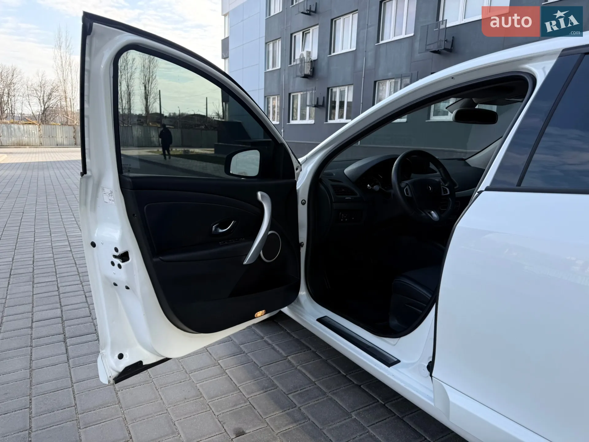 2011 Renault Fluence - мініатюра 35