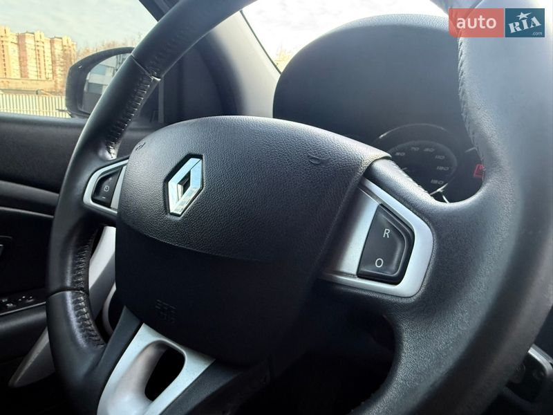 Седан Renault Fluence 2011 в Одессе