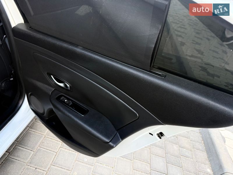 Седан Renault Fluence 2011 в Одессе