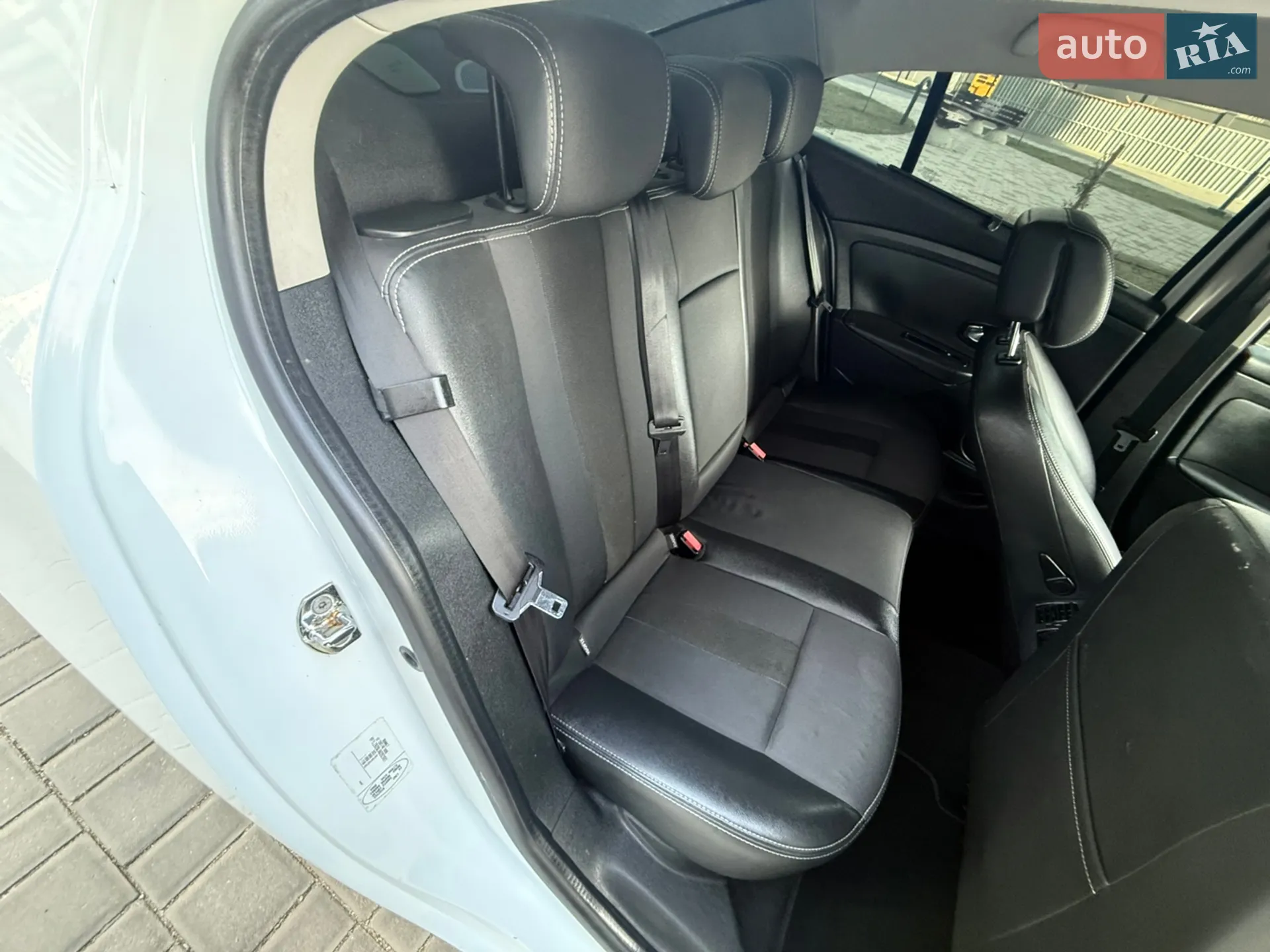 2011 Renault Fluence - мініатюра 70
