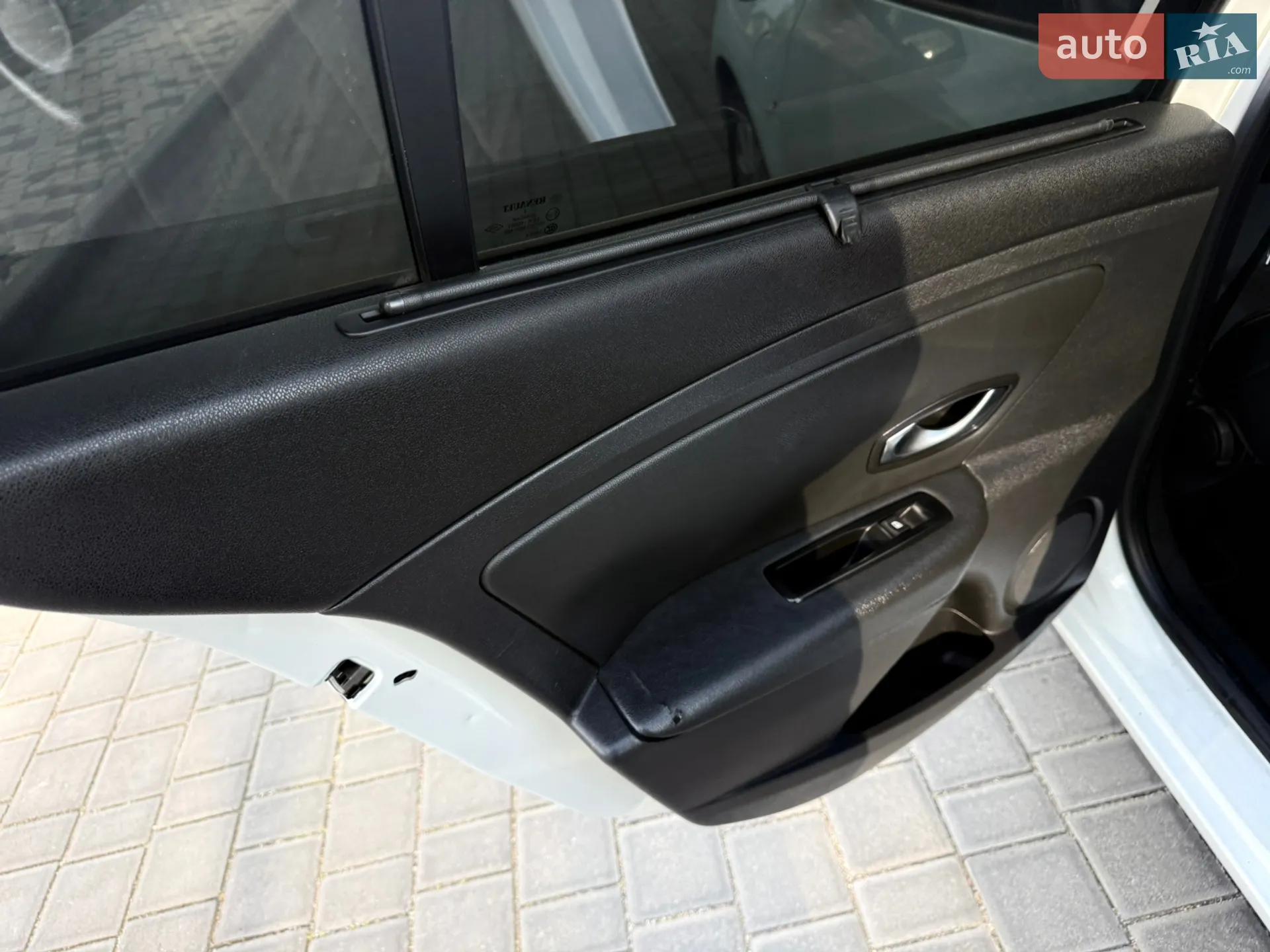 2011 Renault Fluence - мініатюра 74