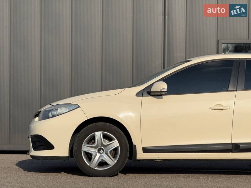 Седан Renault Fluence 2015 в Киеве фото 15 Седан Renault Fluence 2015 в Киеве