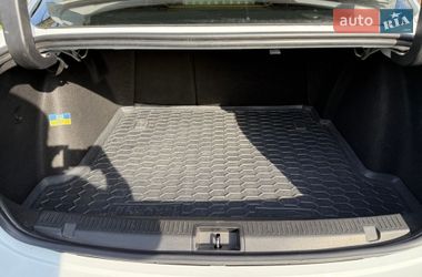 Седан Renault Fluence 2012 в Каневі
