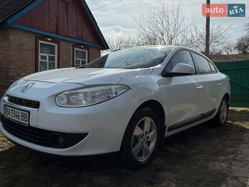 Седан Renault Fluence 2012 в Каневі