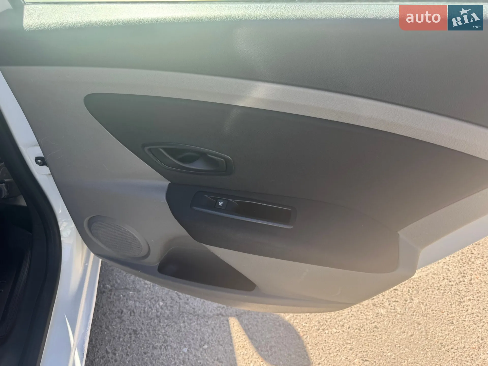 2012 Renault Fluence - мініатюра 13