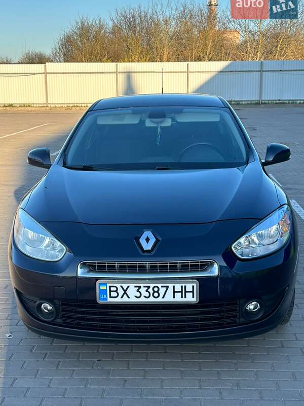 Седан Renault Fluence 2010 в Дубно