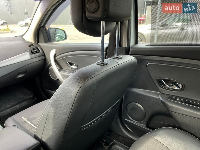 Седан Renault Fluence 2012 в Киеве