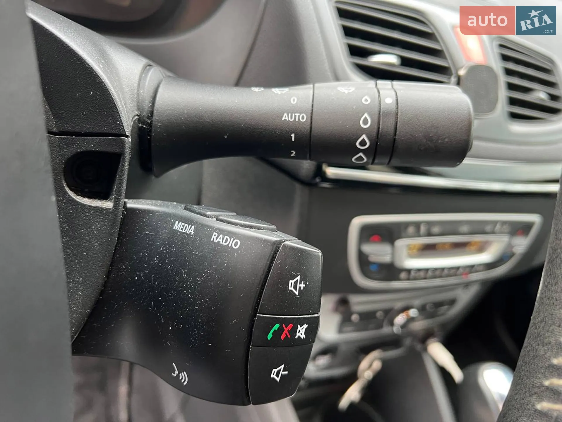 2016 Renault Fluence - мініатюра 27