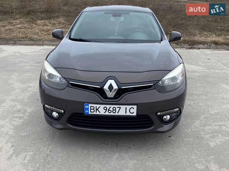 Седан Renault Fluence 2013 в Вараше