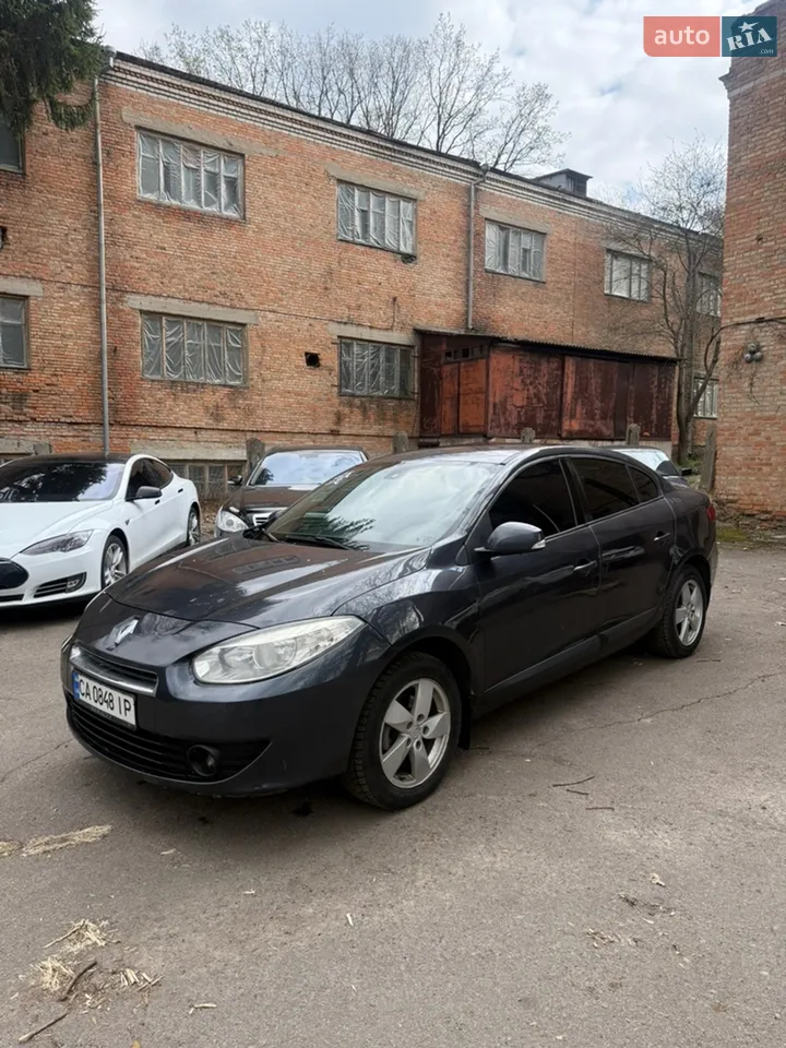 2010 Renault Fluence - мініатюра 31