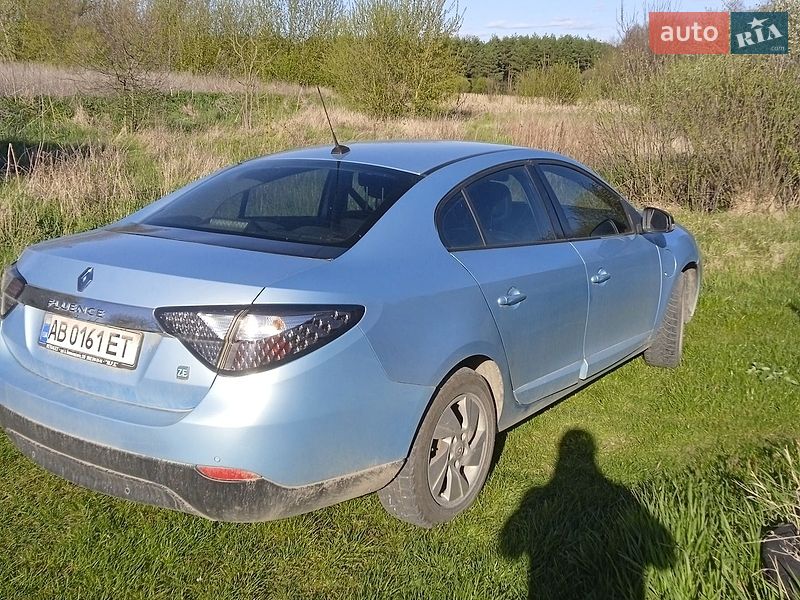 Седан Renault Fluence 2011 в Бершаді