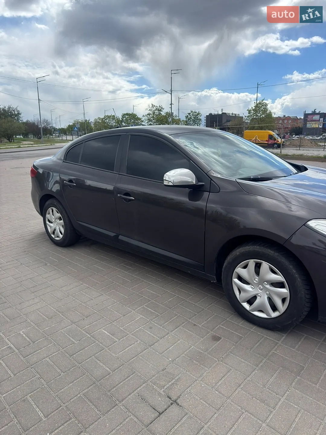 2013 Renault Fluence - мініатюра 12
