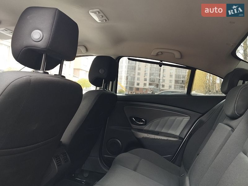 Седан Renault Fluence 2012 в Киеве